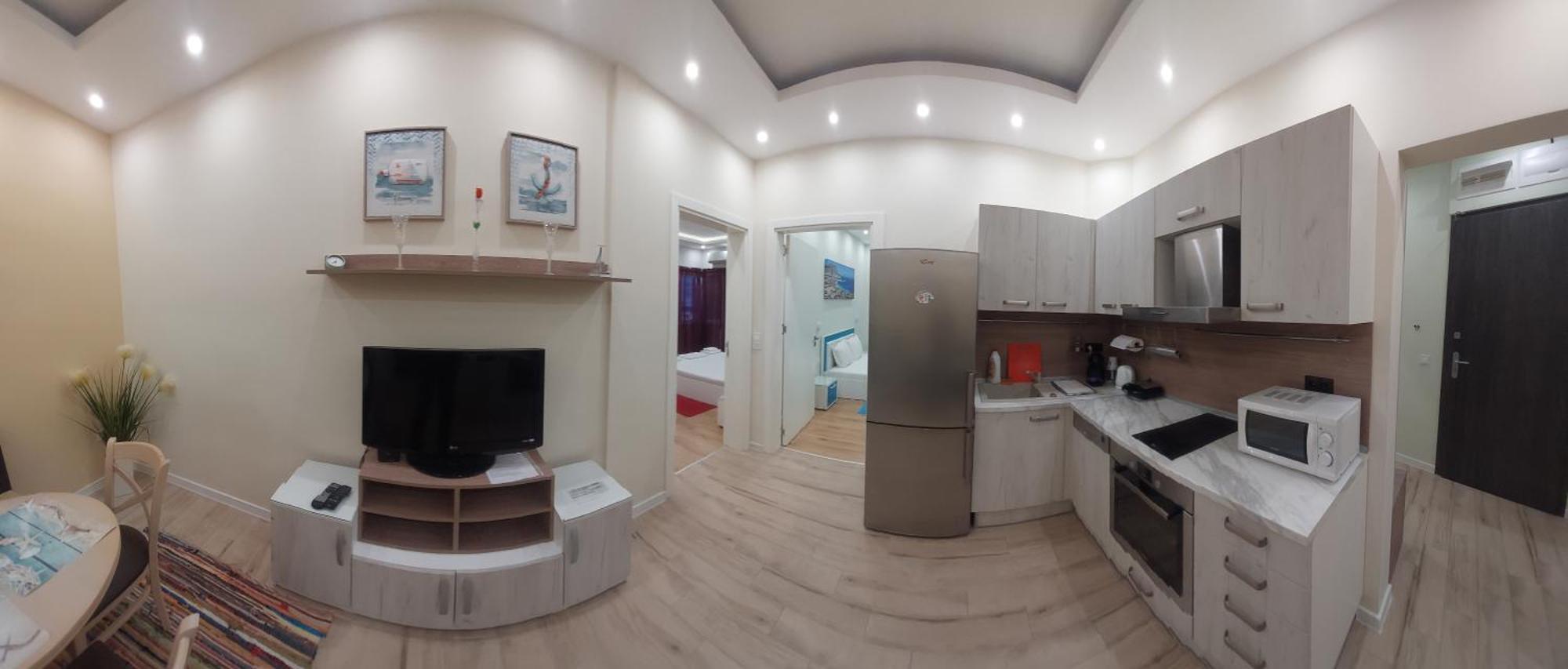 Апартамент Pink & Blue - 2Bdr With Balcony - Wi-Fi Varna Exteriör bild